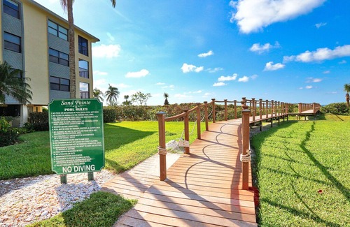Sanibel Condo | Sand Pointe 218 in Sanibel island