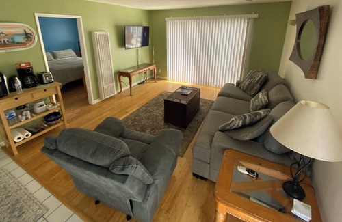 Gas Lamp Section Apartment | Sand Section Patio Apartment