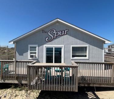 Nags Head Hotel | Sand Spur Cottages
