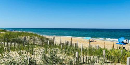 Nags Head Hotel | Sand Spur Cottages