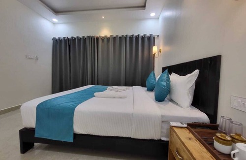 Palolem Hotel | Sand Tent Beach House