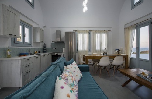 Karterados Villa | Sand Villa - sea front luxury villa by Monolithos beach.