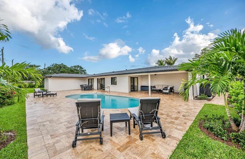 Fort Lauderdale House | Sandals Beach Cottage