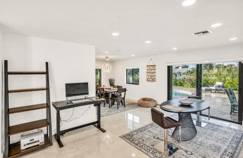 Fort Lauderdale House | Sandals Beach Cottage