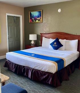 Rogers Seabreeze Hotel | Sandals Inn