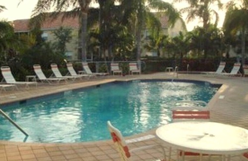 Bonita Springs Condo | Sandals n' Sandtraps - Live-Laugh-Love in Gated Golf Community