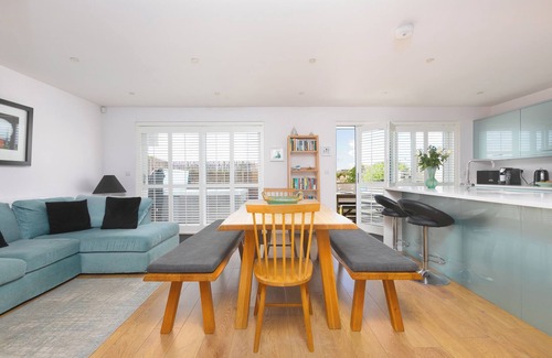 Praa Sands Cottage | SANDBANKS, pet friendly, luxury holiday cottage in Praa Sands