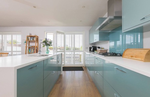Praa Sands Cottage | SANDBANKS, pet friendly, luxury holiday cottage in Praa Sands