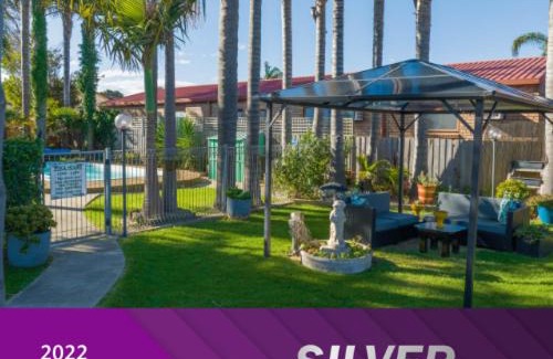 Lakes Entrance Hotel | Sandbar Motel