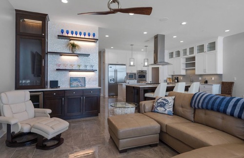 Pensacola Beach House | Sandcastle 🌊 Beachfront Townhome | Viking Kitchen, Steam Spa, Elevator + Views