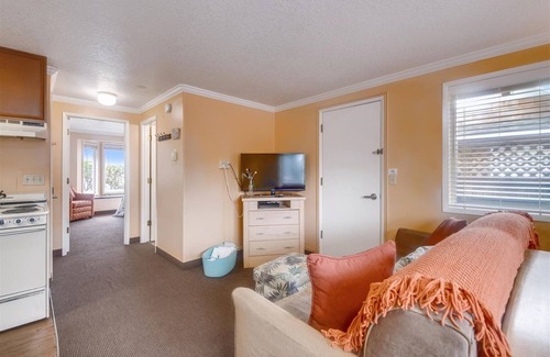 Downtown Cannon Beach House | Sandcastle Inn #603 - Beachcomber Vacation Homes