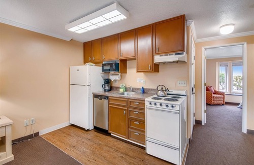 Downtown Cannon Beach House | Sandcastle Inn #603 - Beachcomber Vacation Homes