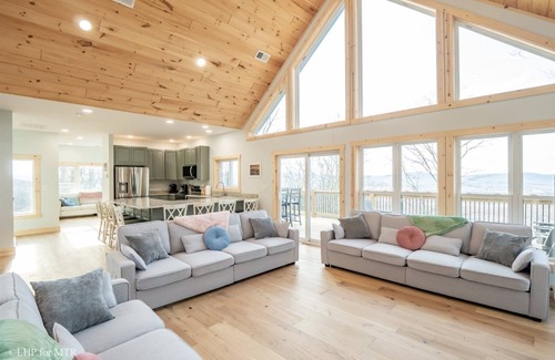 Timberline House | Sandcastle on the Slopes