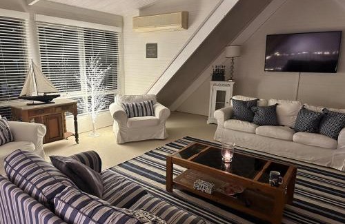 North Avoca House | Sandcastles - Gorgeous beach house at North Avoca