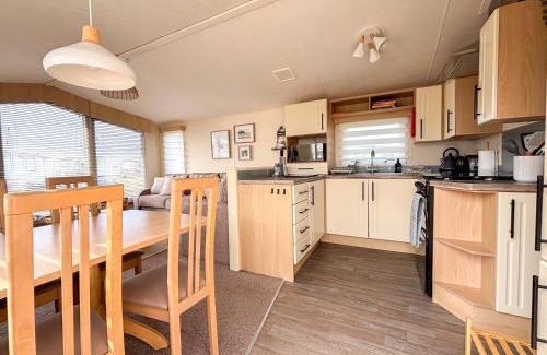 Borth House | Sanderling, 289 Ynyslas Beach, Borth