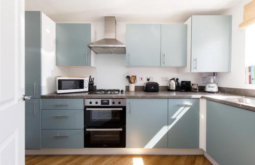 Wittering House | Sanderling House, walk to beach