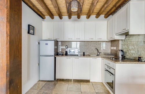 Arsos Apartment | Sanders Arsorama Arsos