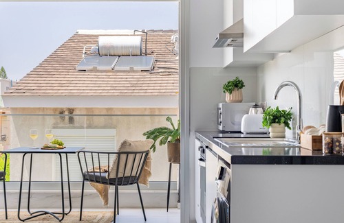 Limassol Apartment | Sanders Cruise - Elegant Studio Apt with Balcony