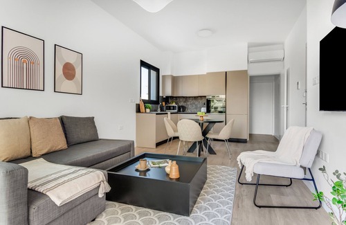 Limassol Apartment | Sanders Crystal 1 - Cute 1-Bdr Apt w Shared Pool