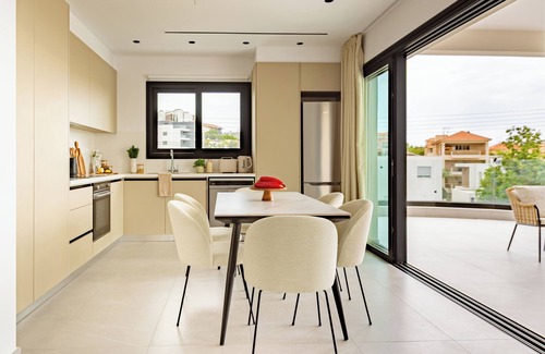 Agios Athanasios Apartment | Sanders Eduardovich - Cozy 2-Bdr with Balcony