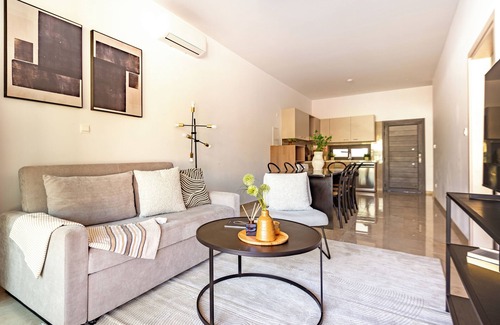 Agios Tychon Apartment | Sanders River Plaza - Light 2-Bdr Apt with Balcony
