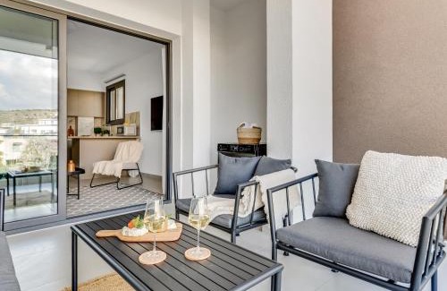 Agia Fyla Apartment | Sanders Triple