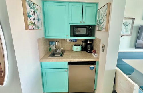 Sandestin Condo | Sandestin Luau 12th FLR studio, Bayside views, adjacent to beach!