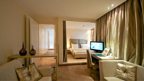 Zentrum Hotel | SANDglow