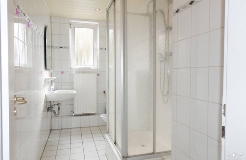 Hemelingen Apartment | Sandhofstr.3a EG Links