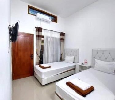 Banyuwangi House | Sandi Guest House Syariah by Sinergi