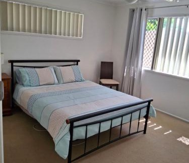 New Auckland House | Sandi's Guest House For two