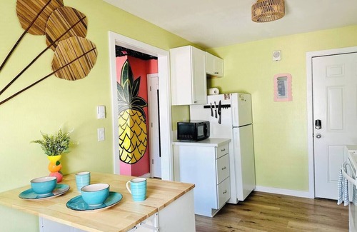 Central Area Apartment | Sandia- a taste of the tropics