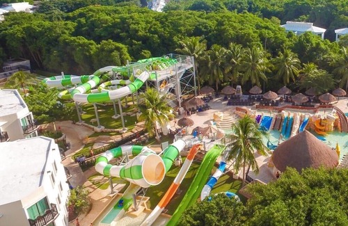 Villa Juarez Resort | ✨Sandos Caracol Eco Resort|VIP Access Black Bracelets|*KIDS EAT & DRINK FREE*✨