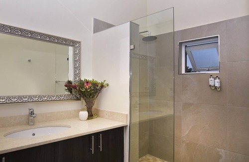 Sandown House | Sandown Guesthouse