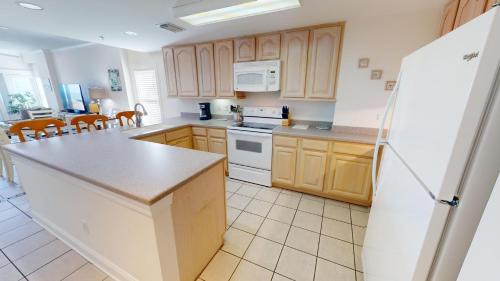 Tybee Island House | Sandpiper 206 by Tybee Beach Vacation Rentals
