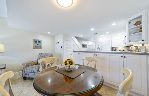 Crescent Beach Condo | Sandpiper 207-Starfish Shores