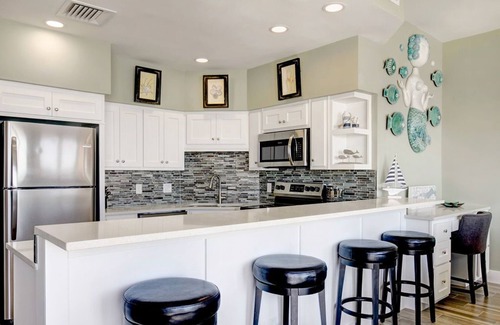 Port Aransas Condo | Sandpiper Condominiums 1208, Panoramic Gulf Views w/direct access to Mustang Island/Port A beaches.