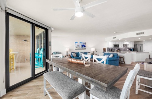 Port Aransas Condo | Sandpiper Condominiums 801, Panoramic Gulf Views w/direct access to Mustang Island/Port A beaches.