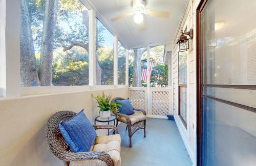 Scanlonville Apartment | Sandpiper Cottage - 30 Day Rental