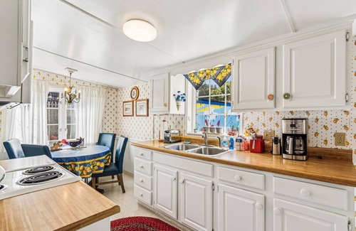 Tolovana Park House | Sandpiper Cottage - Beachcomber Vacation Homes