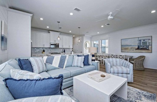 Gulf Shores House | Sandpiper Cottages D Your Gulf Shores Getaway Shared Pool by Prickett Properties