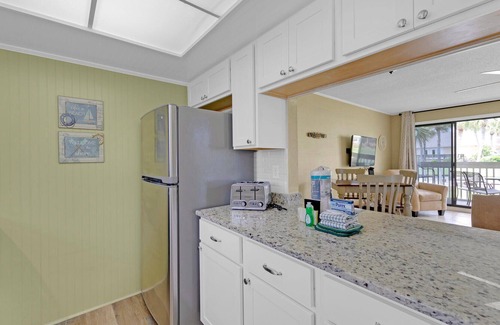 Holiday Isle Condo | Sandpiper Cove 2062 Now with Free Beach Service!