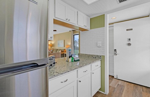 Holiday Isle Condo | Sandpiper Cove 2062 Now with Free Beach Service!