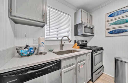 Holiday Isle Condo | Sandpiper Cove 7200- Adorable Condo Near Beach w/pools ~ Pet Friendly