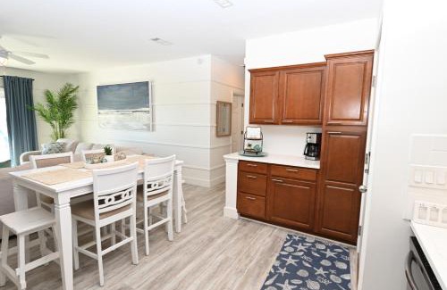 Holiday Isle House | Sandpiper Cove Unit 2150 Pet Friendly Private Beach Access