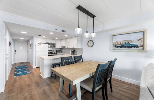 Midtown Ocean City Condo | Sandpiper Dunes 702(Side View)