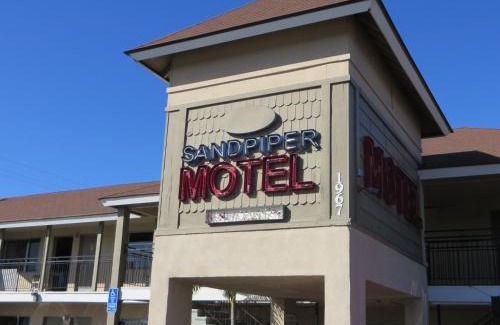 Santa Ana Heights Hotel | Sandpiper Motel
