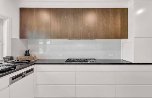 West Lakes Shore House | Sandpiper Retreat Breathtaking Beachfront Panorama
