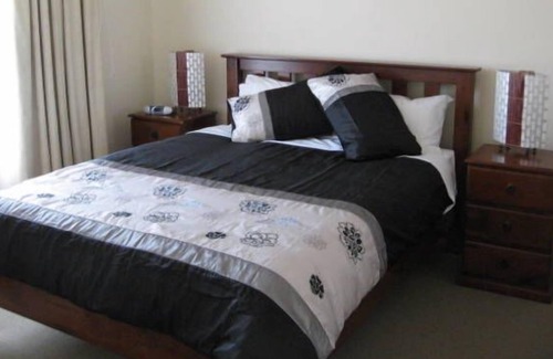 Largs North House | Sandrift Beach House (Largs North)