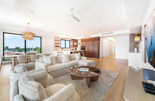 Grand Cayman Condo | Sands #5: New Luxury 7 Mile Beach Condo w/Rooftop Pool & Barefoot Beach